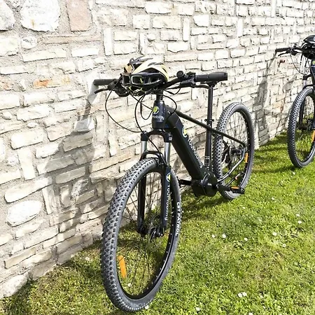 Domus Fontis Pescaia ゲストハウス