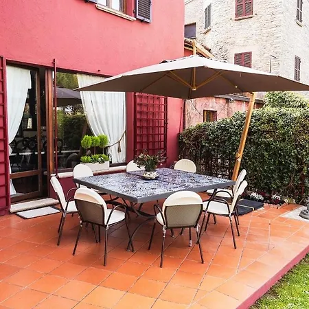 招待所 Domus Fontis Pescaia 4*