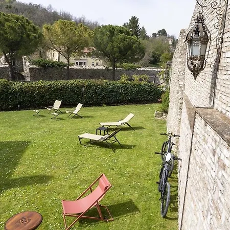 Pensionat Domus Fontis Pescaia