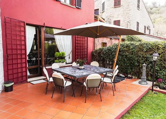 招待所 Domus Fontis Pescaia 4*