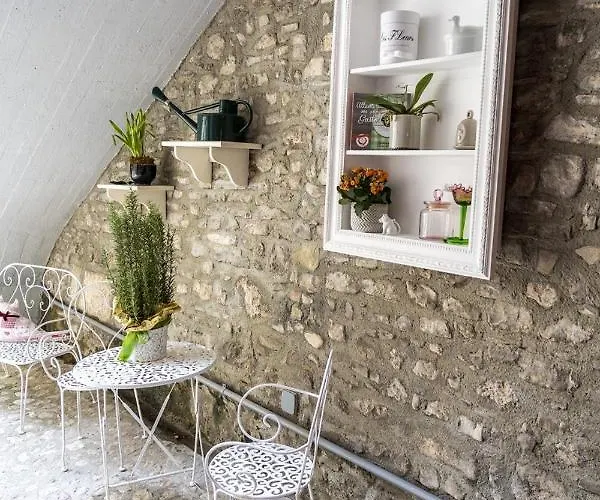 Domus Fontis Pescaia 招待所 4*