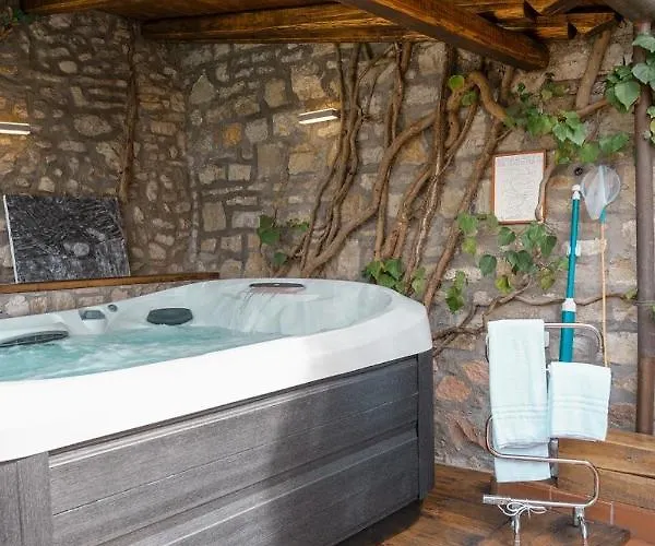 Domus Fontis Pescaia 4*