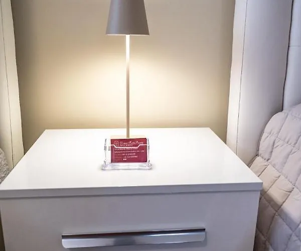 Domus Fontis Pescaia 招待所