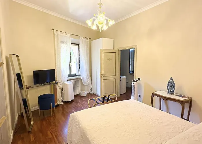 Domus Fontis Pescaia 招待所