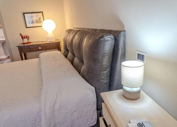 招待所 Domus Fontis Pescaia 斯波莱托